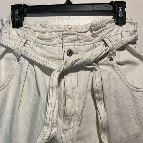 We The Free- Nova Cream White Paperbag Drop Crotch Shorts Belt- Size Small - Picture 7 of 9